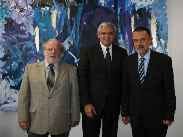 Am 13. Juli 2010 wurden Lothar Ludwig und Prof. Dr. med. Wallesch durch Herrn Hubert Hüppe empfangen